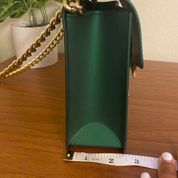 Gold & Green Purse - Picture 8 of 10